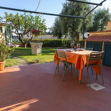 Il Veliero Con Giardino * Terracina